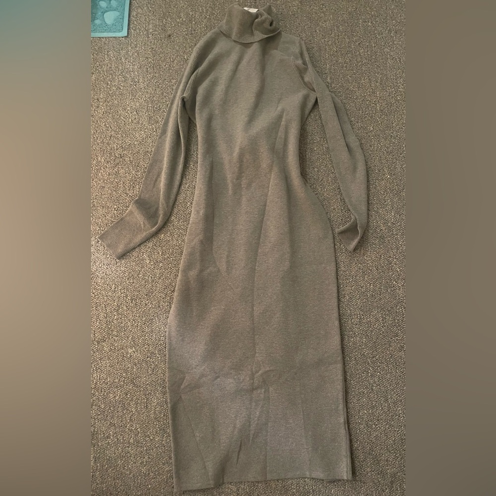 Toccin X RTR Small Sweater Dress